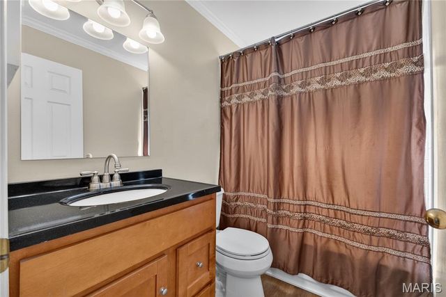 12 Ramblewood Lane, Creve Coeur, MO 63141