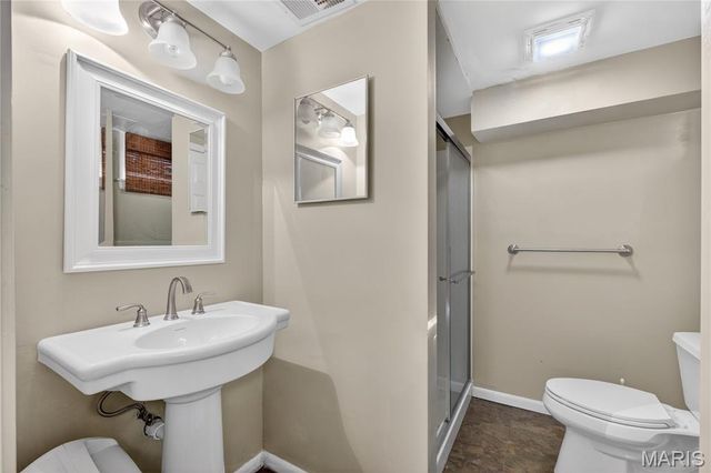 12 Ramblewood Lane, Creve Coeur, MO 63141