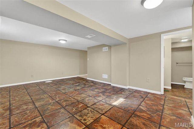 12 Ramblewood Lane, Creve Coeur, MO 63141