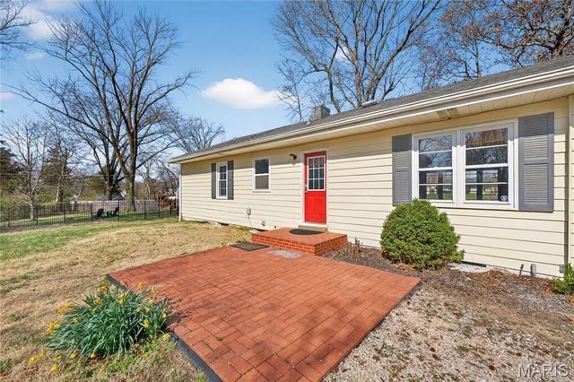 12 Ramblewood Lane, Creve Coeur, MO 63141