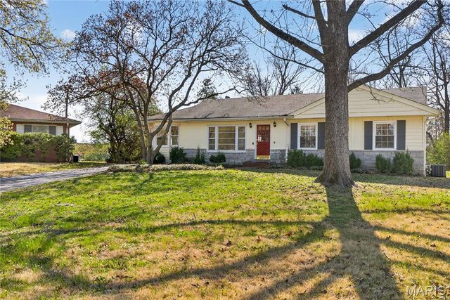 12 Ramblewood Lane, Creve Coeur, MO 63141