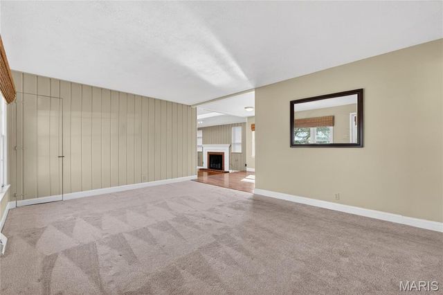 12 Ramblewood Lane, Creve Coeur, MO 63141