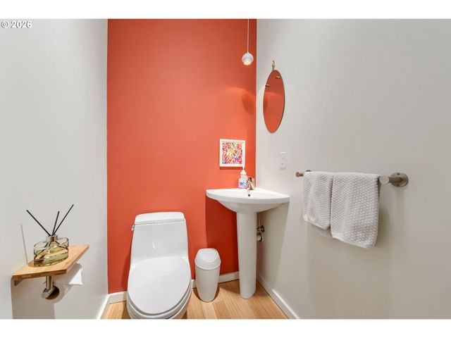 4412 S Corbett Ave North, Portland, OR 97239