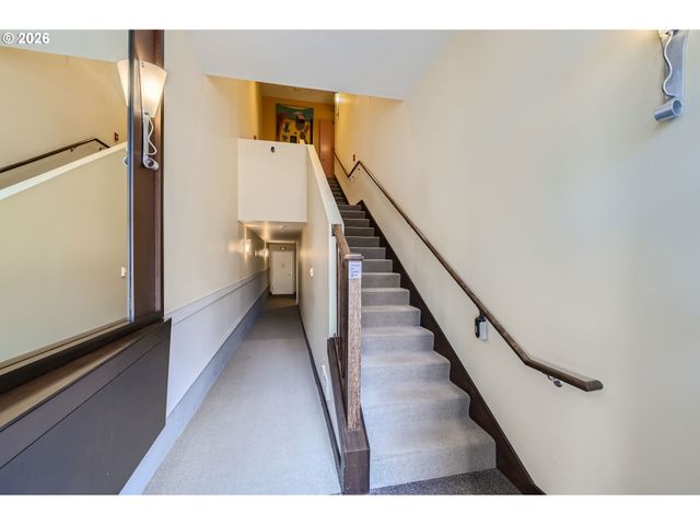 4412 S Corbett Ave North, Portland, OR 97239