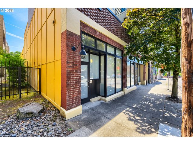 4412 S Corbett Ave North, Portland, OR 97239