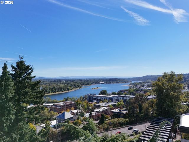 4412 S Corbett Ave North, Portland, OR 97239