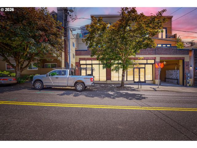 4412 S Corbett Ave North, Portland, OR 97239