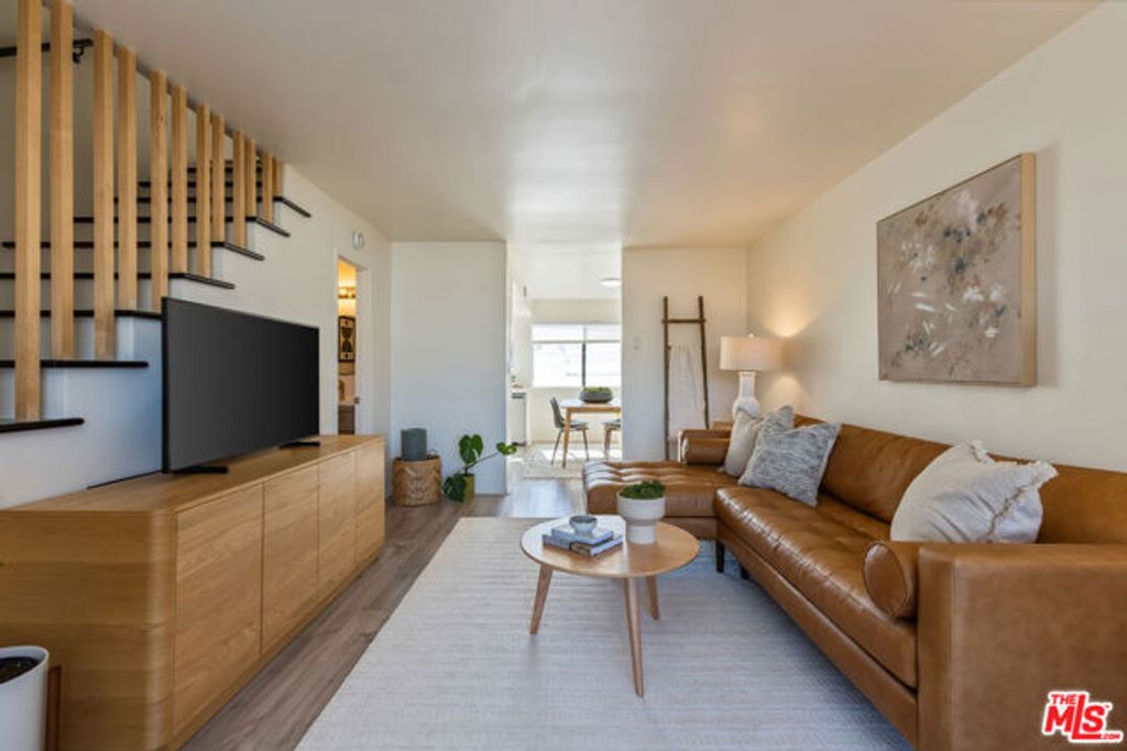 728 Ohio Avenue, Long Beach, CA 90804