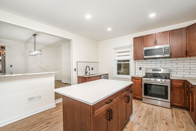 335 E 10th Street, Newport, KY 41071