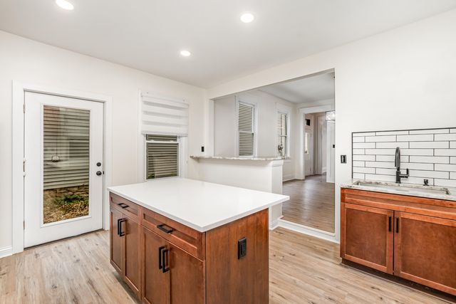 335 E 10th Street, Newport, KY 41071