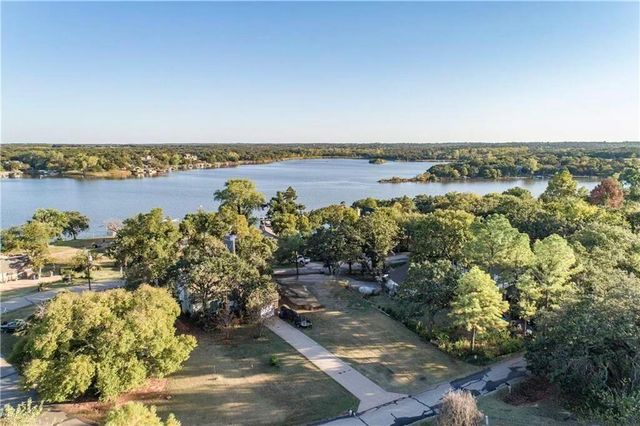 7 W Shore Drive, Arcadia, OK 73007