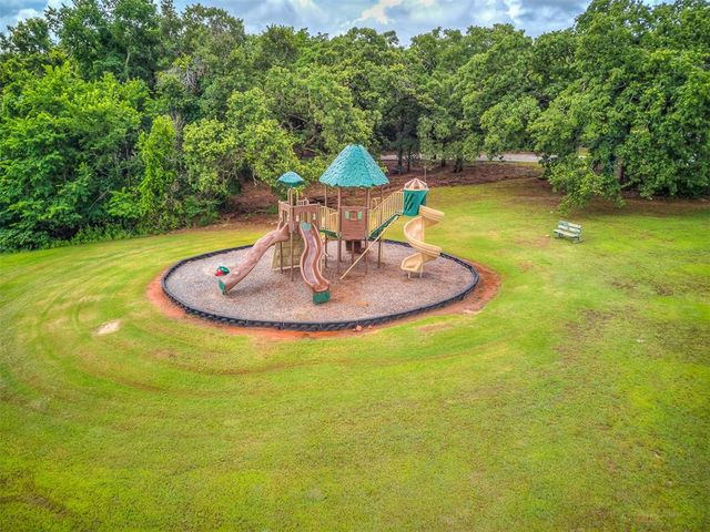 7 W Shore Drive, Arcadia, OK 73007