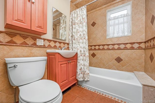 65-19 78th Street, Middle Village, NY 11379