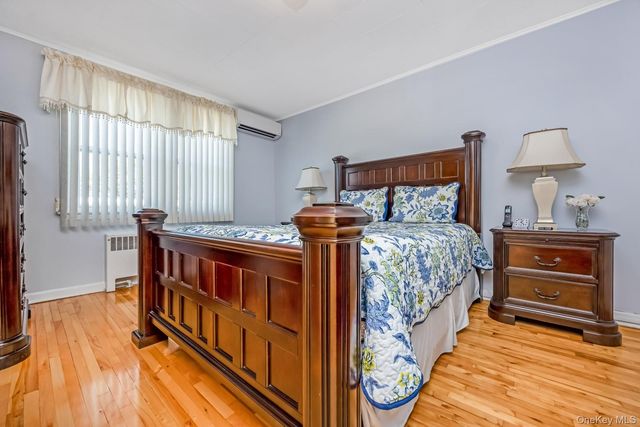 65-19 78th Street, Middle Village, NY 11379