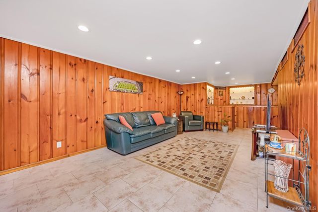 65-19 78th Street, Middle Village, NY 11379