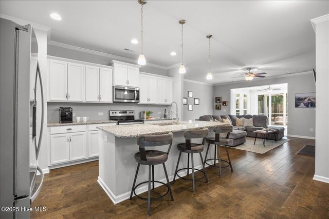 213 Downy Drive, Hampstead, NC 28443