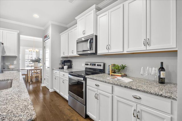 213 Downy Drive, Hampstead, NC 28443