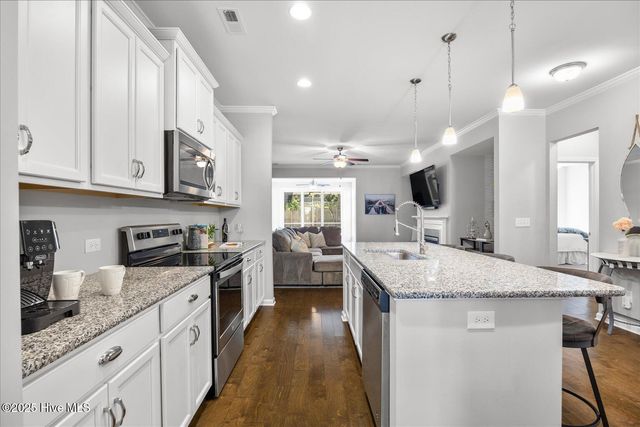 213 Downy Drive, Hampstead, NC 28443