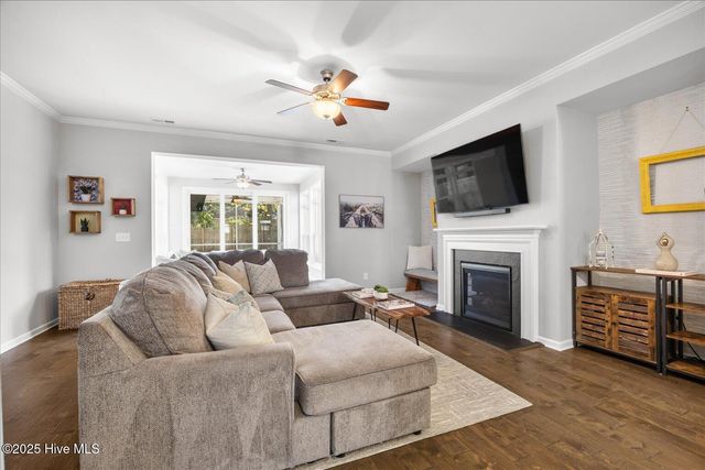 213 Downy Drive, Hampstead, NC 28443