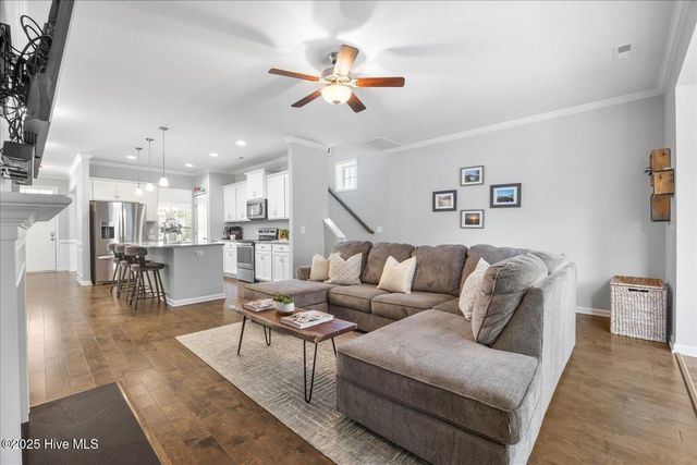 213 Downy Drive, Hampstead, NC 28443