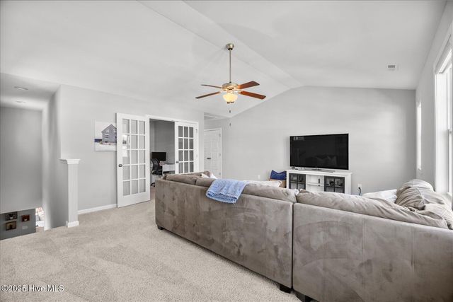 213 Downy Drive, Hampstead, NC 28443