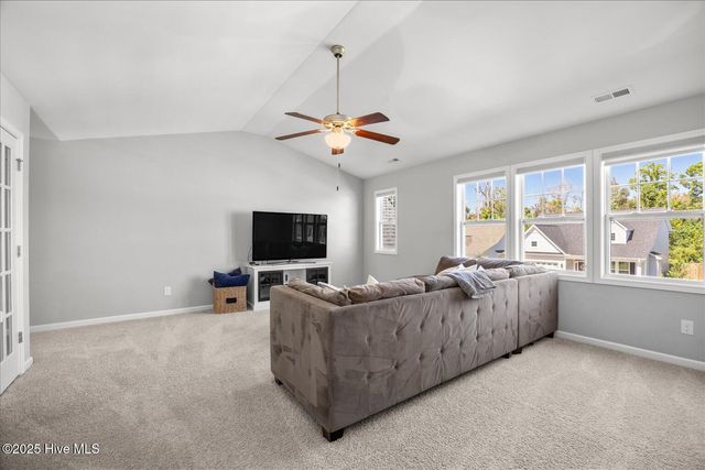213 Downy Drive, Hampstead, NC 28443