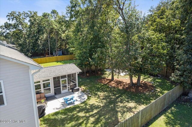 213 Downy Drive, Hampstead, NC 28443