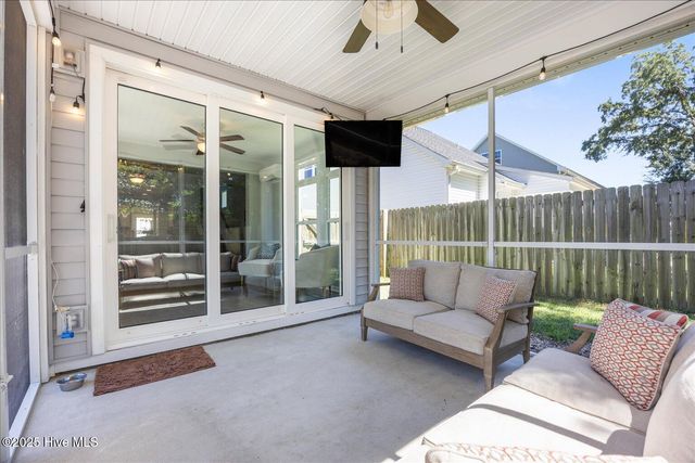 213 Downy Drive, Hampstead, NC 28443