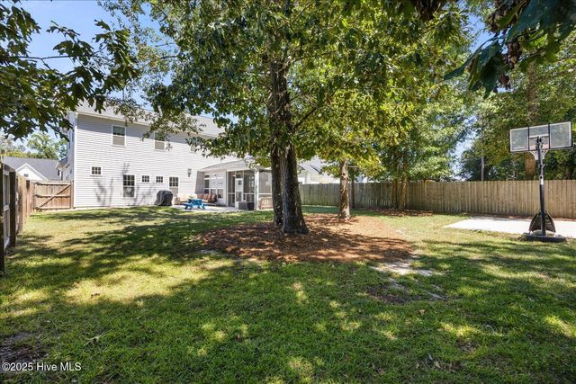 213 Downy Drive, Hampstead, NC 28443