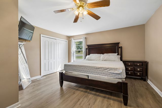 390 Rankin Rd, Castalian Springs, TN 37031