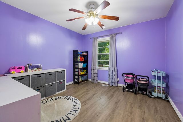 390 Rankin Rd, Castalian Springs, TN 37031
