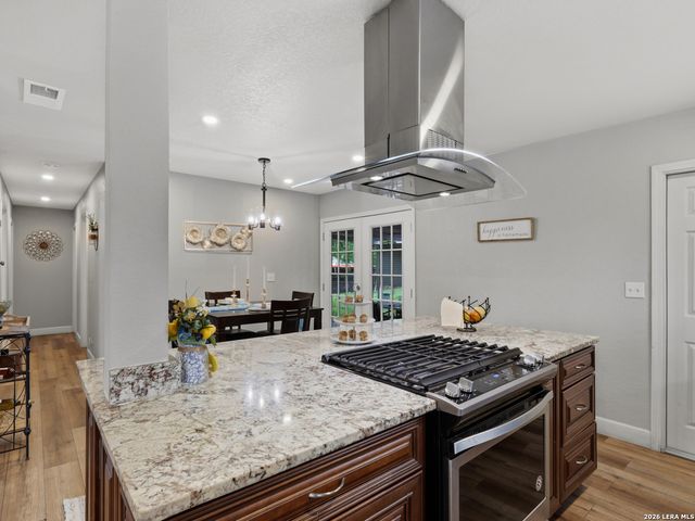 518 Fitch St, San Antonio, TX 78214
