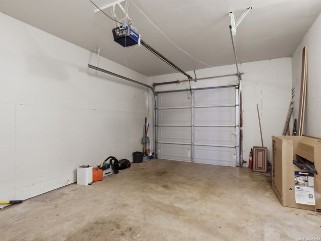 518 Fitch St, San Antonio, TX 78214