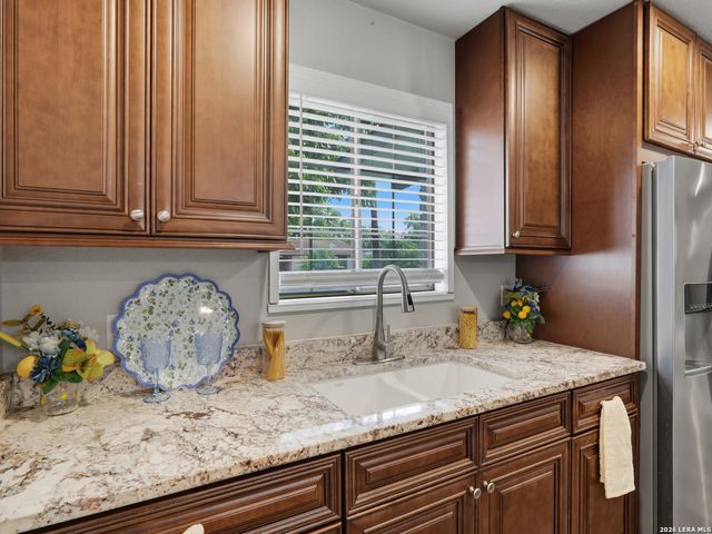 518 Fitch St, San Antonio, TX 78214