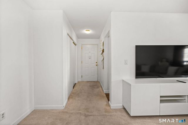 154 Cold Spring Road 5, Stamford, CT 06905