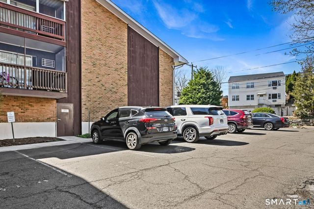 154 Cold Spring Road 5, Stamford, CT 06905