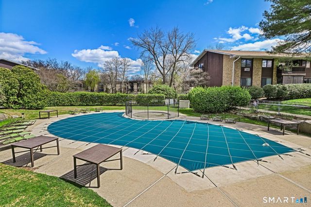 154 Cold Spring Road 5, Stamford, CT 06905