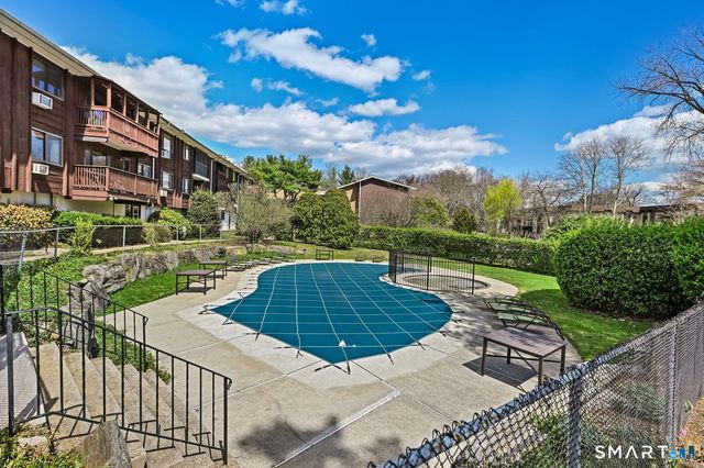 154 Cold Spring Road 5, Stamford, CT 06905