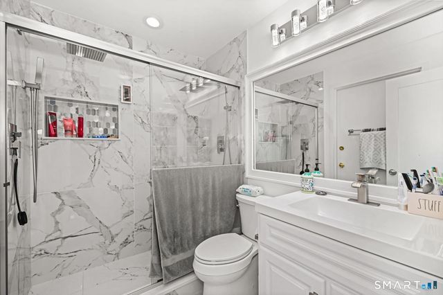 154 Cold Spring Road 5, Stamford, CT 06905