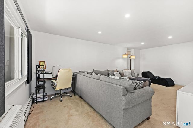 154 Cold Spring Road 5, Stamford, CT 06905