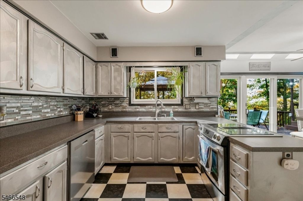 78 Knob Hill Rd, Washington Twp., NJ 07840 — photo 3