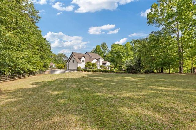 110 Hawks Bend, Canton, GA 30115