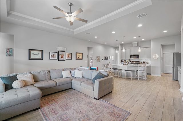 7709 Hulk Dr, Corpus Christi, TX 78414