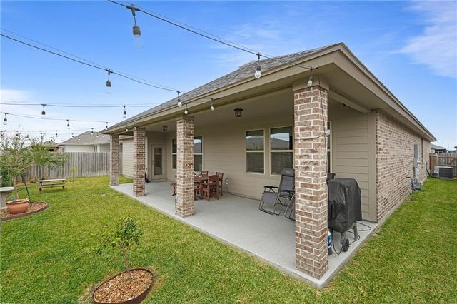 7709 Hulk Dr, Corpus Christi, TX 78414