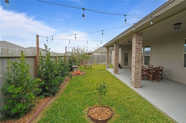 7709 Hulk Dr, Corpus Christi, TX 78414