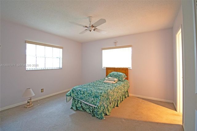 5621 SW 2nd Ct 101, Margate, FL 33068