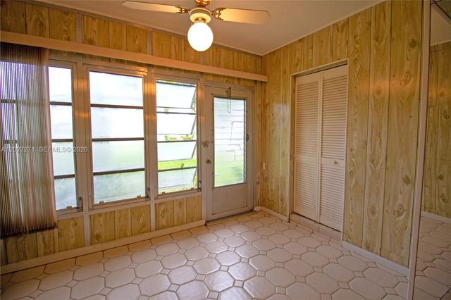 5621 SW 2nd Ct 101, Margate, FL 33068