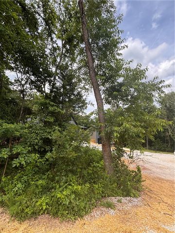 Hillborough Lane, Bella Vista, AR 72715