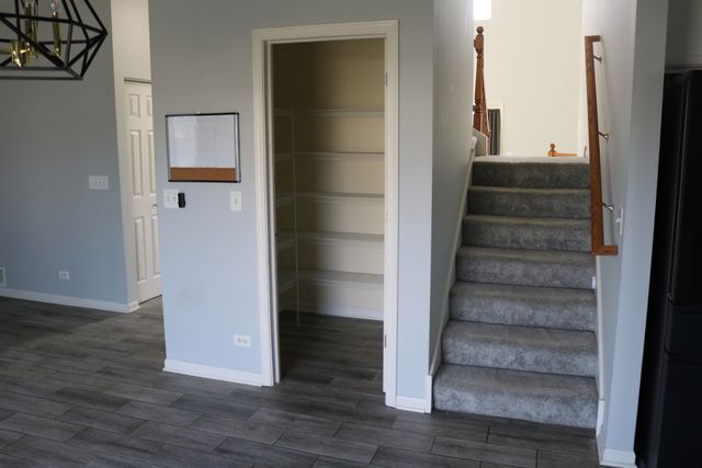 801 Parkside Lane, Yorkville, IL 60560