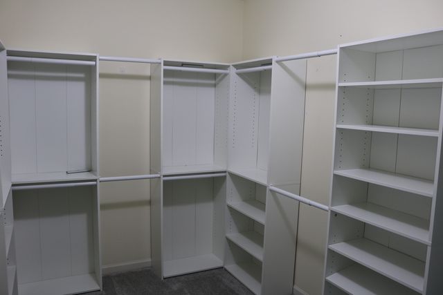 801 Parkside Lane, Yorkville, IL 60560